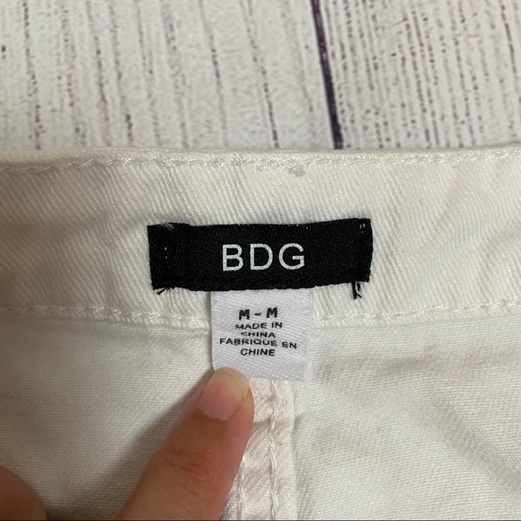 🌟BDG White Denim Button Front Mini Skirt Medium - Picture 5 of 5